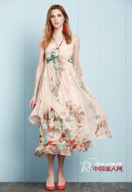 花样小资连衣裙  玩转整个春夏