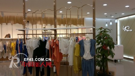 艺素国际时尚女装秋冬新品发布会即将盛大召开