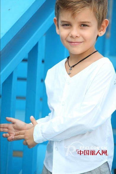 SINGWEARKIDS欣薇尔童装  缔造孩子幸福快乐的童年