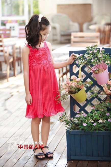 善童品牌童装  让孩子像活力小太阳一般耀眼