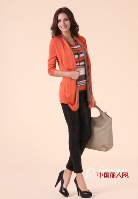 YINER音儿女装4月“爱·绽放”  满立减并送结婚公仔一对