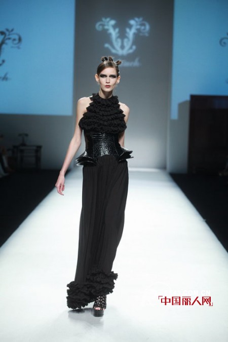 全新女装品牌V-Touch首次亮相上海时装周