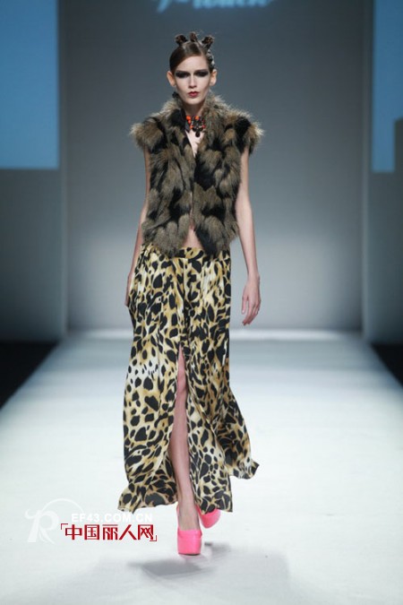 全新女装品牌V-Touch首次亮相上海时装周