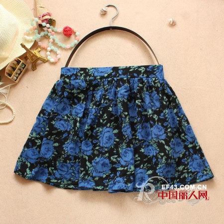 古灵精怪小伞裙 尽显可爱俏皮