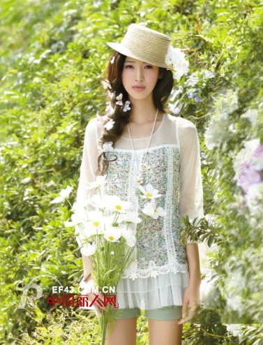 素言女装2013春夏新品画册  放飞心情享受自然