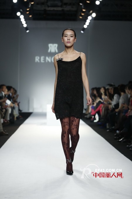 丝袜品牌RENOWN聚焦上海时装周“星光璀璨”