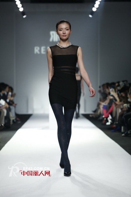 丝袜品牌RENOWN聚焦上海时装周“星光璀璨”