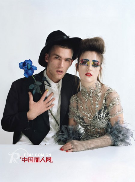 奇特风格高级定制大片尽显诡异风范