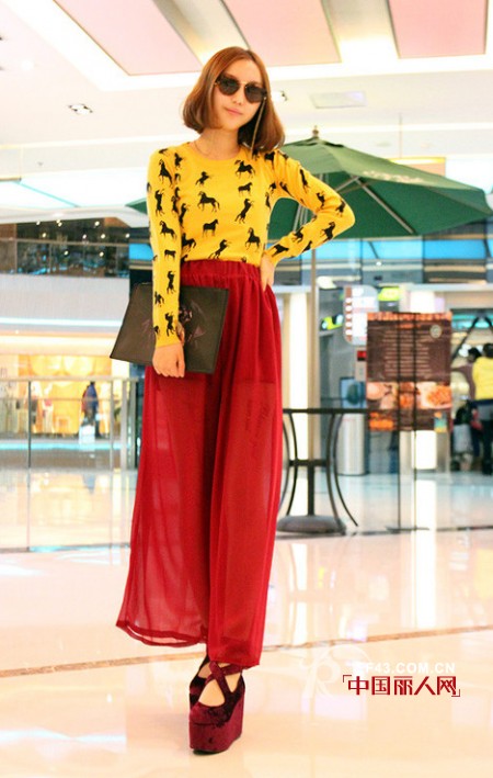 长裙随风摇摆 穿出飘逸范儿你最吸睛