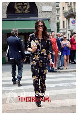 春季睡衣外穿新时尚  休闲舒适又大牌