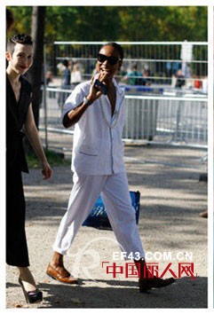 春季睡衣外穿新时尚  休闲舒适又大牌