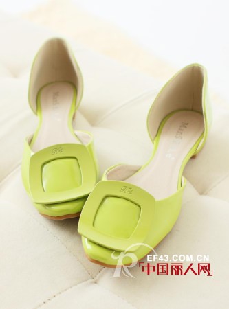 多彩糖果色春鞋 踏春吸睛最佳单品