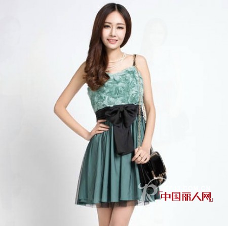 储恋2013花卉灵感时装  美丽从一条芬芳花裙开始