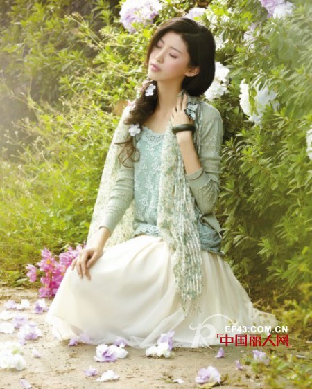 五一假期将至 素言女装清新范来袭