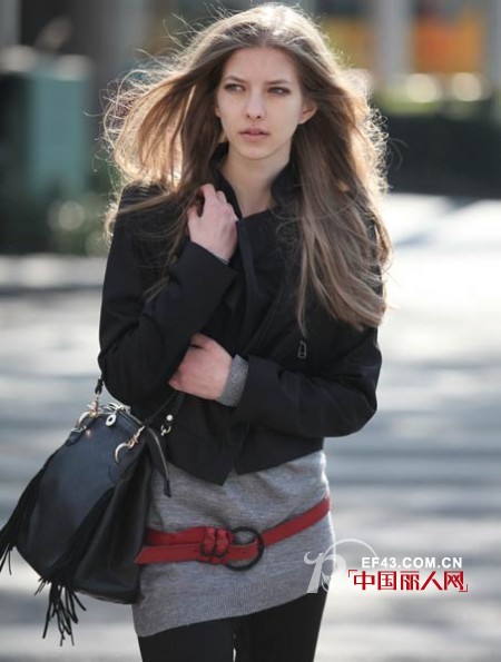 HERCYNA禾希娜品牌女装 演绎欧美街头时尚潮流