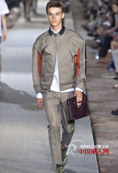 华伦天奴男装2013年春夏新品发布