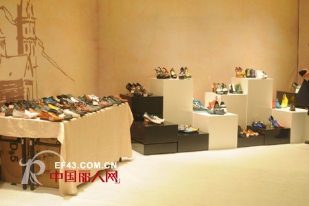 2013年迪伍D&5秋冬新品订货会圆满结束