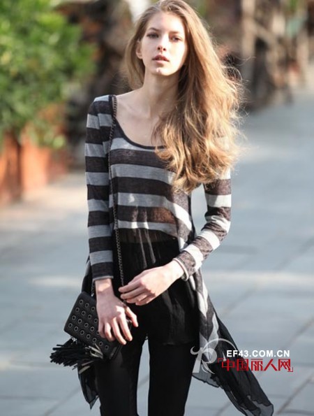 HERCYNA禾希娜女装  把遥不可及的前沿时尚演绎到不着痕迹