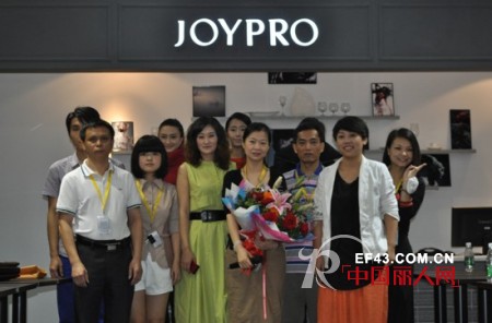 热烈庆祝乔品女装2013年秋冬新品发布会圆满落幕