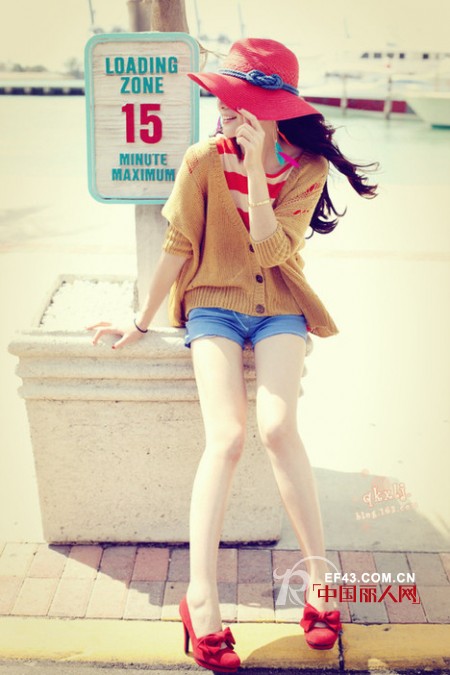 呛口小辣椒教你时尚穿衣经 和闺蜜做双双姐妹花