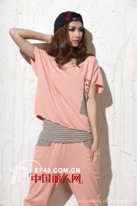 泓诺品牌女装  休闲舒适而蕴含时尚