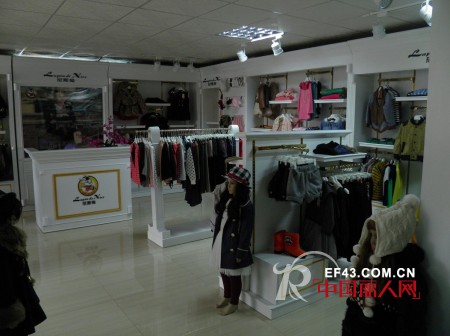 尼斯兔童装“阅时尚,越快乐”2013秋冬发布会圆满落幕