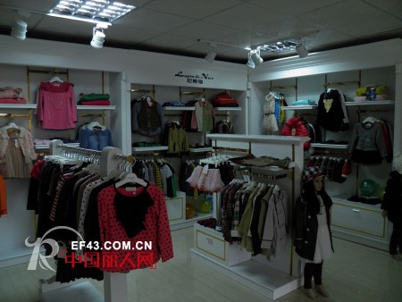 尼斯兔童装“阅时尚,越快乐”2013秋冬发布会圆满落幕