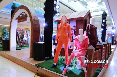 FILA 发布2013春夏新品  La Dolce Vita（甜蜜生活）