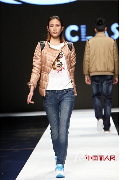 赛琪2013秋冬新品登陆石狮国际时装周