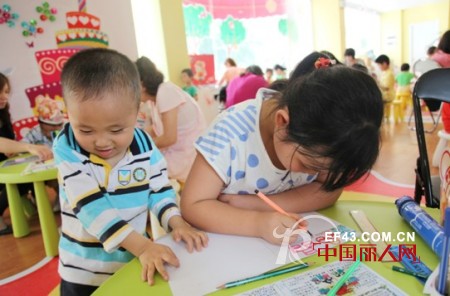 铅笔俱乐部 - PENCIL CLUB