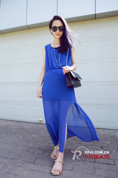 对“恨天高”说不 穿出五一出游最舒适装扮