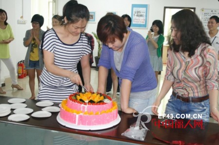 安娜爱登 - ANNA&EIDEN