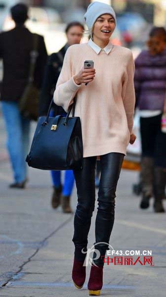 用春夏裸色打造阳光治愈系美人儿