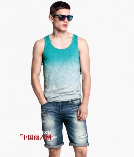 Bo Develius演绎2013年H&M夏季男装新款