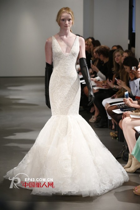 Vera Wang2014春季婚纱系列的发布会 演绎黑白风