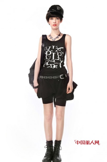 女人你最大 La Pargay教你黑白穿出春夏律动感