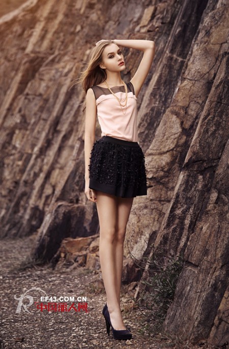 “ONLYSIMPLE唯简”品牌女装  裸色系打造职场简约装扮