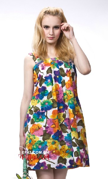 PAGE ONE夏日新品连衣裙 引爆美式的甜美风潮