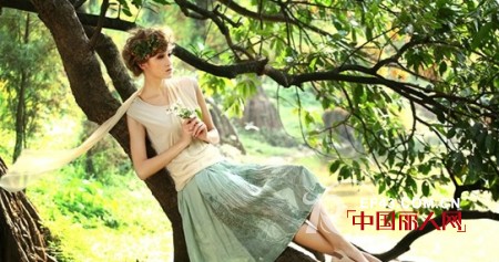 RUI牌女装2013冬装发布会邀您参加