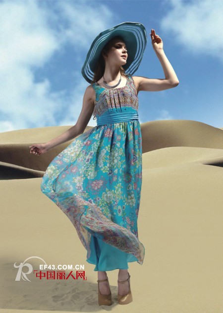 欧力丝OLISI女装  营造女性的优雅美态和性感