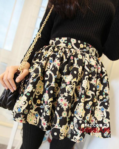 眼花缭乱的碎花小短裙撩动这一夏