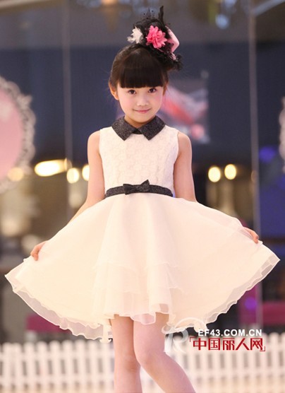 DEESHA笛莎超美梦幻连衣裙 开启夏日甜心之旅