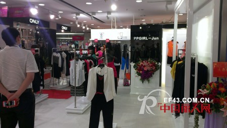 翩翩女孩-隽PPGIRL-JUN