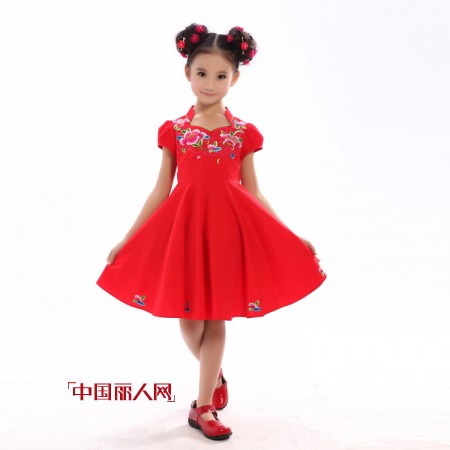 六一演出服就选汪小荷  共同记录属于孩子的节日