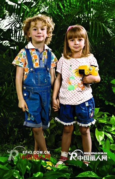 水孩儿童装:让孩子尽情演绎属于这个季节的色彩斑斓