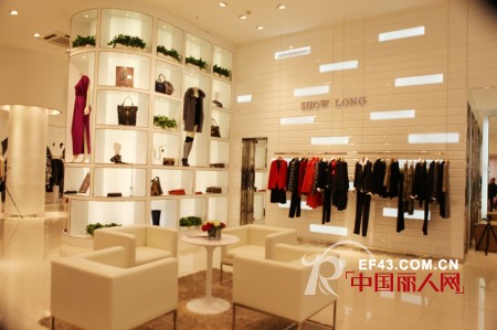 舒朗牵手古城洛阳 演绎时尚古都佳话