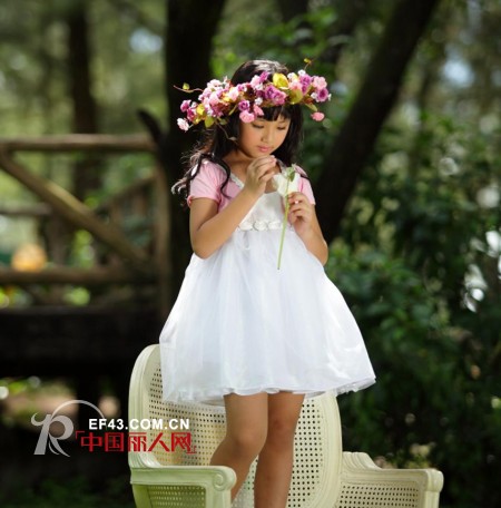 “童话故事”品牌童装2013春夏新品画册