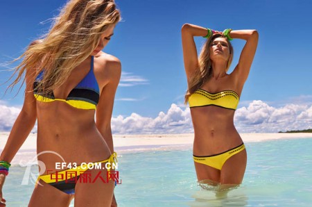 澳洲名模杰西卡·哈特(Jessica Hart)演绎Calzedonia夏季新品