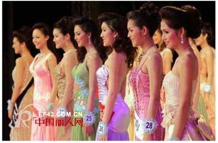 劲风服饰掀起“世界时尚小姐”美丽风暴