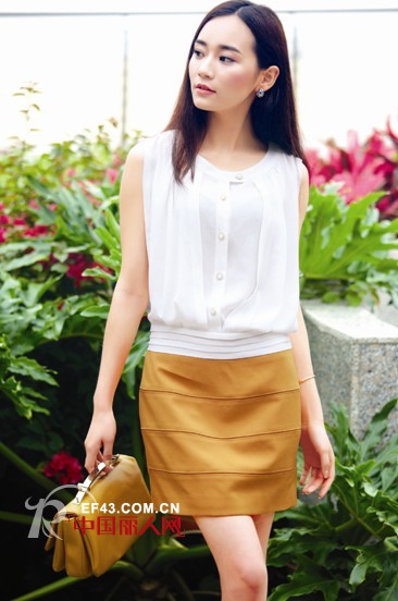 庆祝青花语时尚品牌女装上海松江专卖店隆重开业